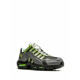 NIKE: Серые кроссовки  Air Max 95 NDSTRKT
