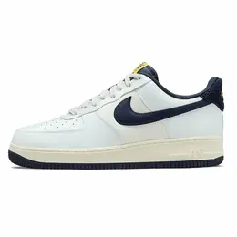 NIKE: Белые кеды  Air Force 1