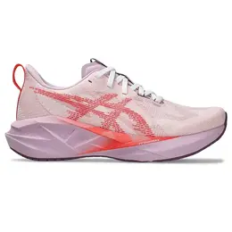 ASICS: Белые кроссовки  Novablast