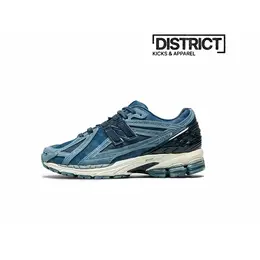 New Balance: Кроссовки 