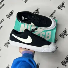 NIKE: Чёрные кеды  SB Zoom Blazer