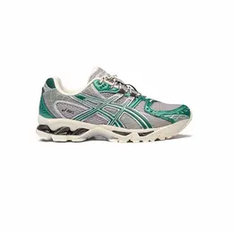 Asics: Серебристые кроссовки 