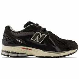 New Balance: Чёрные кроссовки 