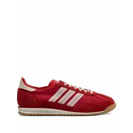 adidas: Красные кроссовки  SL-72