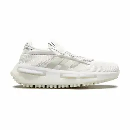 adidas: Белые кроссовки 