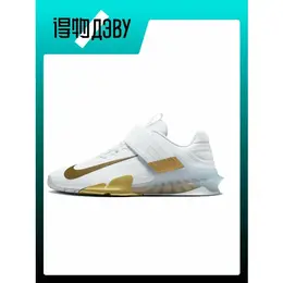 NIKE: Кроссовки 