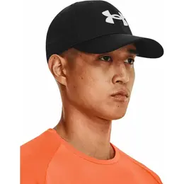 Under Armour: Чёрная кепка 