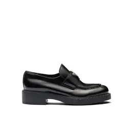 Prada: Чёрные туфли 