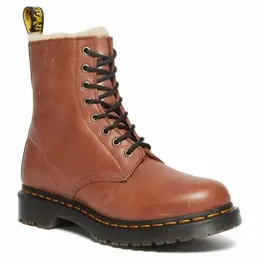 Dr. Martens: Коричневые ботинки 