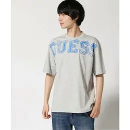 GUESS: Серая футболка 