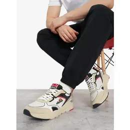 ellesse: Бежевые кроссовки 