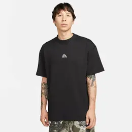 NIKE: Чёрная футболка 