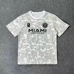 A BATHING APE: Белая футболка 