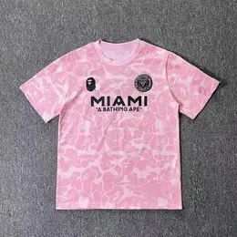 A BATHING APE: Розовая футболка 
