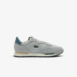 LACOSTE: Серые кроссовки 