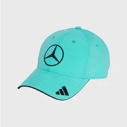 adidas: Зелёная шапка 