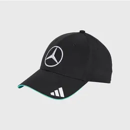 adidas: Чёрная шапка 