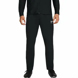 Under Armour: Спортивные брюки 