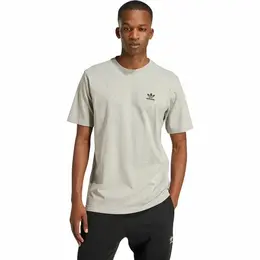 adidas: Спортивная футболка  Essentials