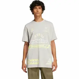adidas: Спортивная футболка 