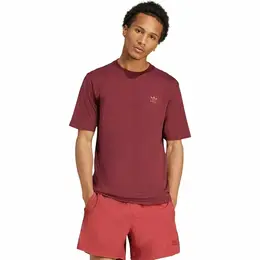 adidas: Спортивная футболка  Essentials