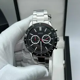 BOSS: Часы 