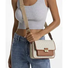 MICHAEL KORS: Жёлтая сумка 