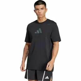adidas: Спортивная футболка 