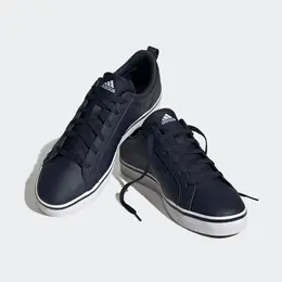 Adidas: Белые кроссовки 