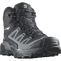 Salomon: Чёрные кроссовки 