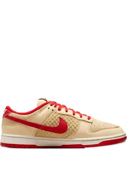 Nike: Бежевые кроссовки  Dunk Low