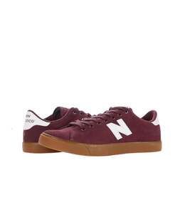 New Balance: Бордовые кроссовки 