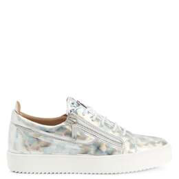 Giuseppe Zanotti: Серебристые кроссовки 