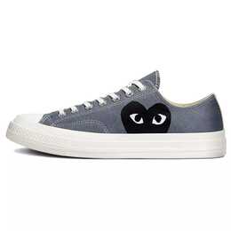 Converse: Серые кеды  Chuck 70 CDG
