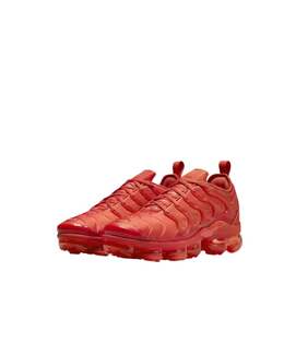 Nike: Оранжевые кроссовки  Air Vapormax Plus