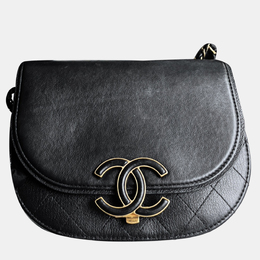 Chanel: Чёрная сумка 