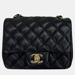 Chanel: Чёрная сумка 