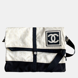 Chanel: Чёрная сумка 