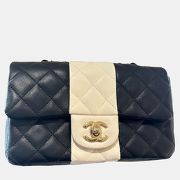 Chanel: Двухцветная сумка 