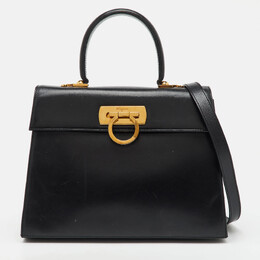 Salvatore Ferragamo: Чёрная сумка  Gancini