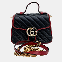 Gucci: Чёрная сумка  GG Marmont