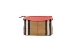 Burberry: Коричневая сумка  House Check