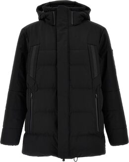 Hugo Boss: Чёрное пальто 