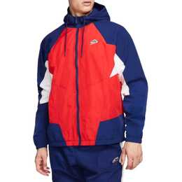 Nike: Куртка  Sportswear с капюшоном
