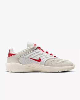 Nike: Белые туфли 