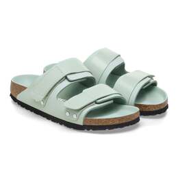 Birkenstock: Зелёные сандалии 