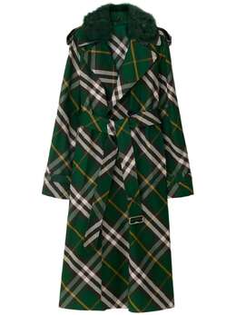 Burberry: Зелёное пальто 