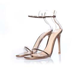 Gianvito Rossi: Золотые сандалии 