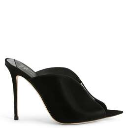Giuseppe Zanotti: Чёрные сандалии 