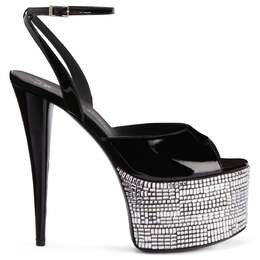 Giuseppe Zanotti: Чёрные сандалии 
